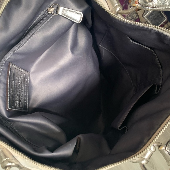 Large COACH bright tote - Picture 6 of 9